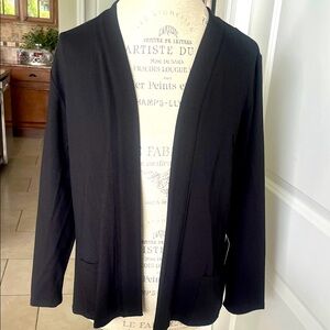 NWT Habitat black Core Travel long sleeve Large open front jacket